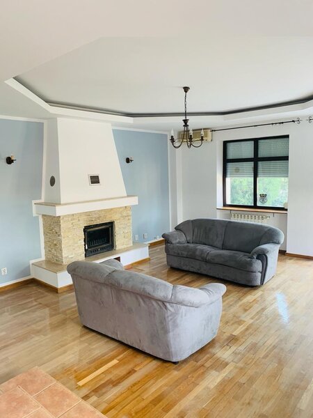 Vila de lux in Baneasa cu 7 camere, 327mp, curte 430mp Clinica Regina Maria